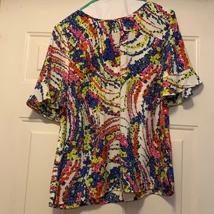 NWT Floral flutter sleeve blouse